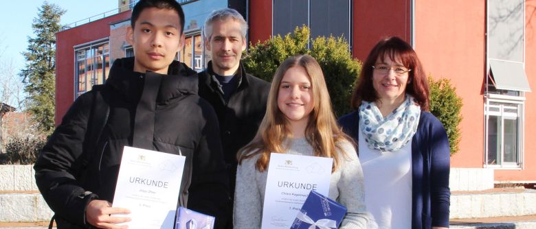 Zwei Gymnasiasten gewinnen beim Landeswettbewerb Mathematik