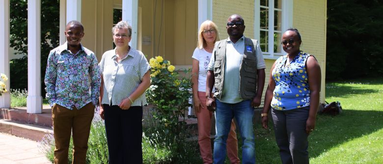 Internationale Bildungsnetzwerke: Besuch aus Sansibar und Malawi an den Zinzendorfschulen