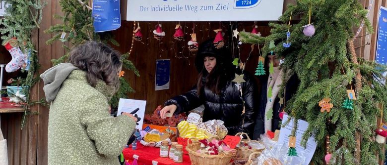 Zinzendorfschulen begeistern auf dem Königsfelder Weihnachtsmarkt