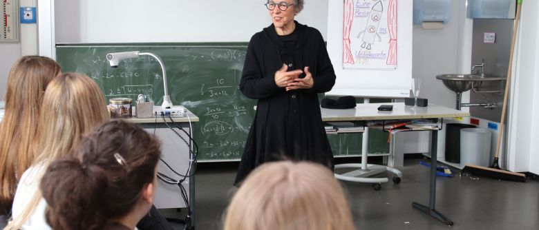 Theater gegen die Sucht: Eine bewegende Reise ins Unbekannte