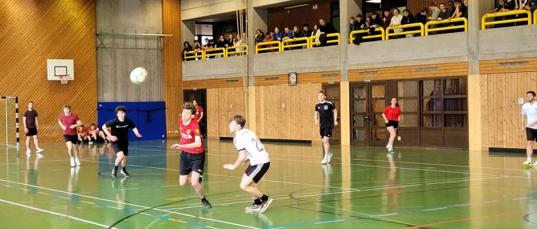 Schulpokal: SWG1 gewinnt Fußball-Turnier, ZG1 liegt in Gesamtwertung vorn