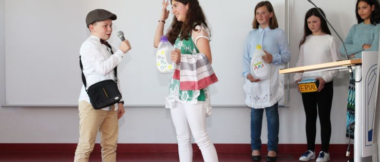 6c unterhält mit Sketchen