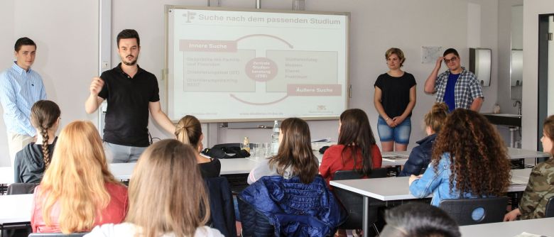 Nächste Station Hochschule? Studienbotschafter verraten, worauf es ankommt