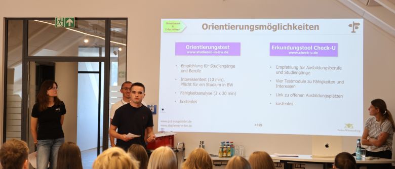Die Ausbildungs- und Studienbotschafter stellten viele Studiengänge und Ausbildungen vor.