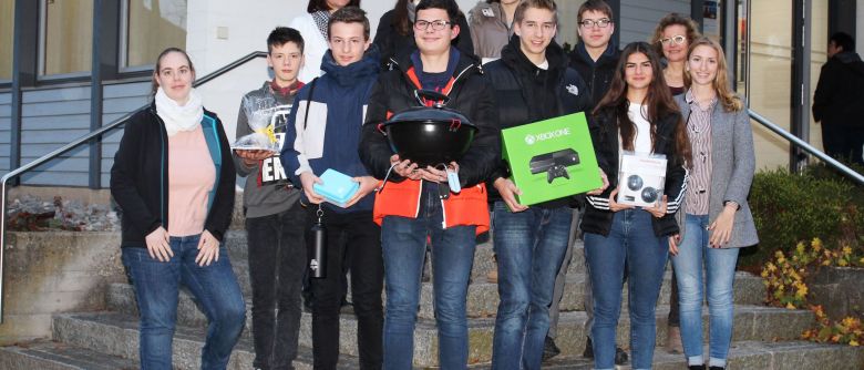 Neun Gewinner freuen sich über die Preise bei der JOBwärts-Tombola