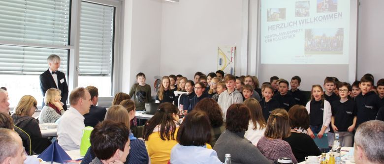 Rund 400 Besucher bei der Viertklässlerparty