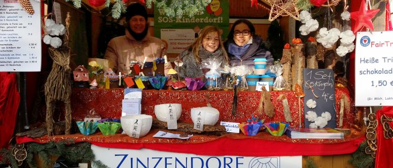 Stand auf dem Weihnachtsmarkt bringt viele Spenden