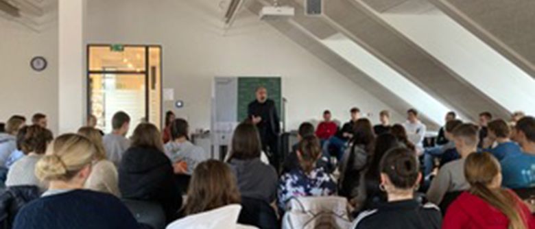 Wertebotschafter zu Gast am SG und WG