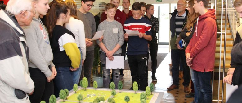 Zinzendorfschüler begleiten Bauarbeiten