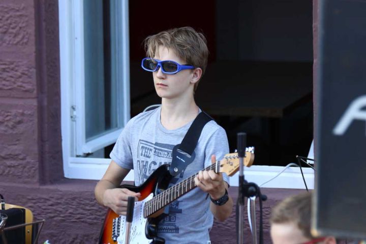 serenade_13.jpg