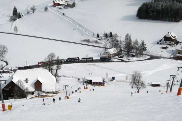 Spaß im Schnee für die Unter- und Mittelstufe
