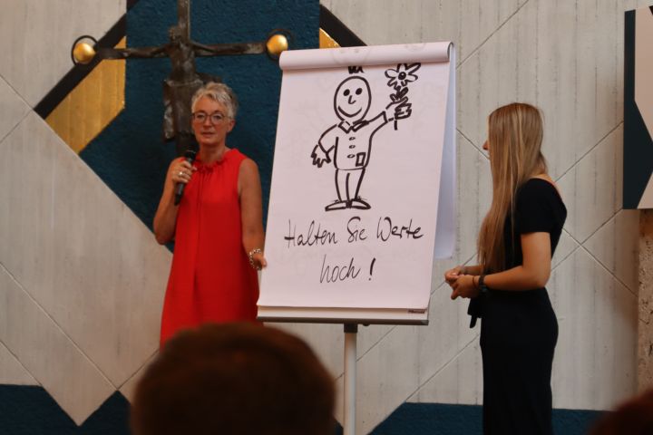 absolventen_erzieher_und_juhei_2.jpg