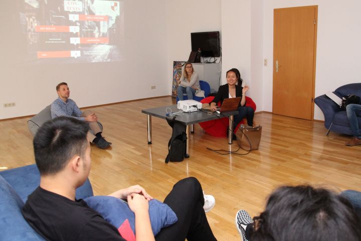berufsinfo_international_2.jpg
