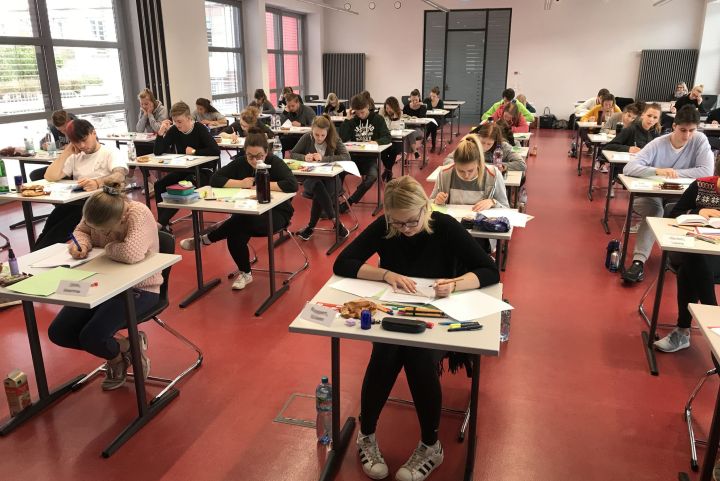 Schüler der Beruflichen Gymnasien haben Abiprüfungen bald geschafft