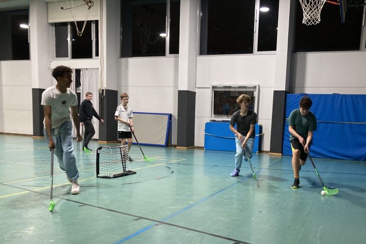 floorball_3.jpg