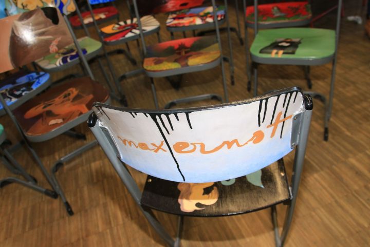 kunst-stuehle_4.jpg