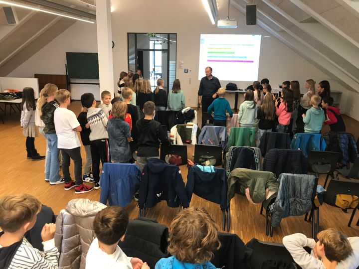 meetandgreet_1.jpg