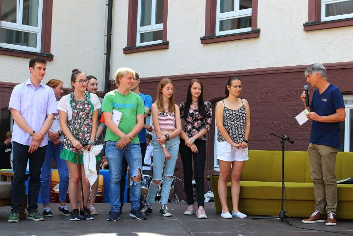 schulfest_18.jpg