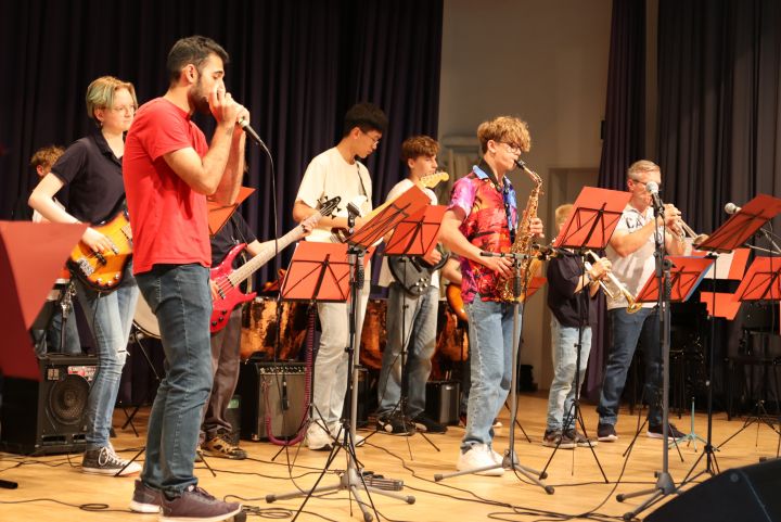 serenade_9.jpg