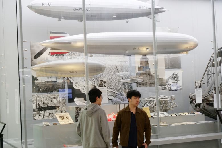 zeppelin_1_1.jpg