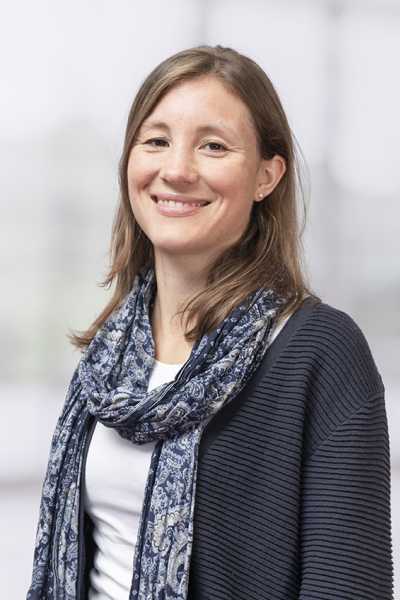 Schulverwaltungsassistenz / Internationale Schüler Schulverwaltungsassistenz / Internationale Schüler
